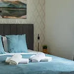 Akacfa Elegance Apartment *