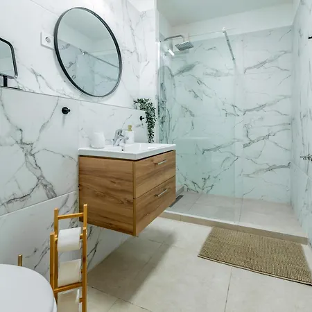 Akacfa Elegance * Budapest