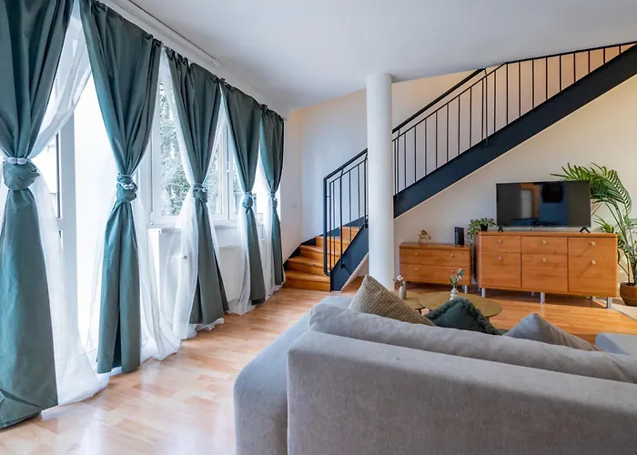 Akacfa Elegance * Budapest